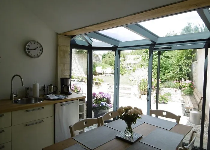 Les Lilas De Bellefontaine 4*