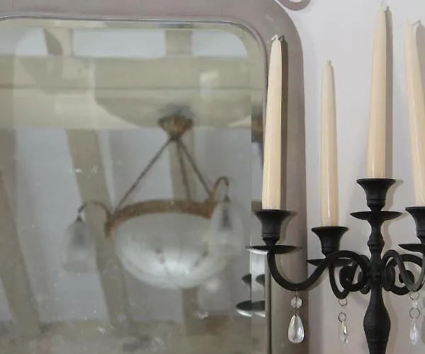 Les Lilas De Bellefontaine Nocleg ze śniadaniem