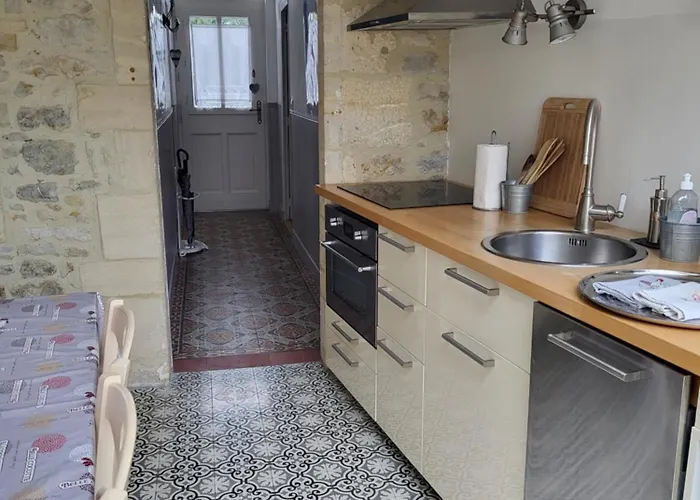 Nocleg ze śniadaniem Les Lilas De Bellefontaine 4*