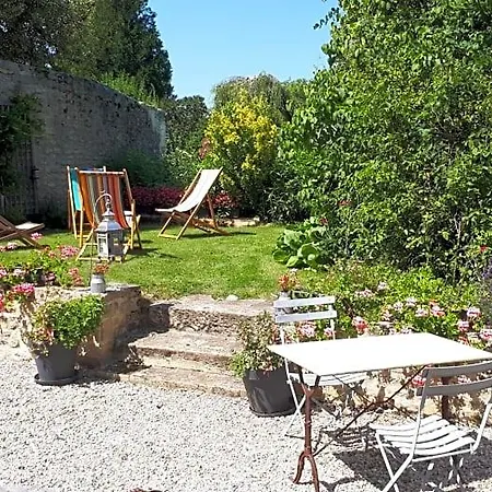 Les Lilas De Bellefontaine